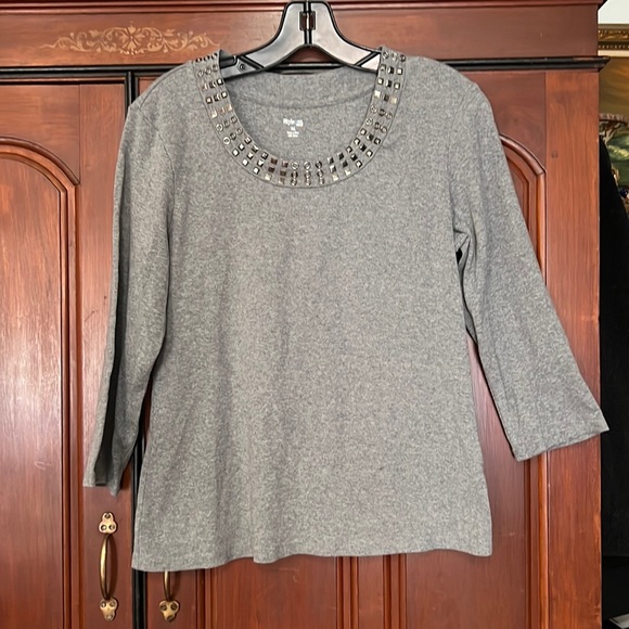 Style & Co Cute Gray Top With Embellished Neckline Size LP - Picture 1 of 9